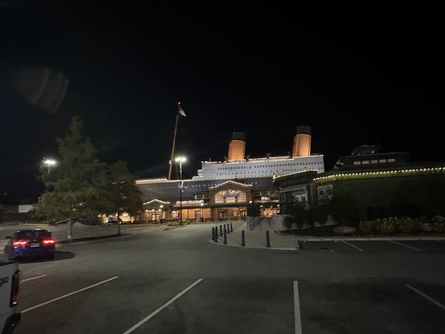 Hatfield & McCoy after dark